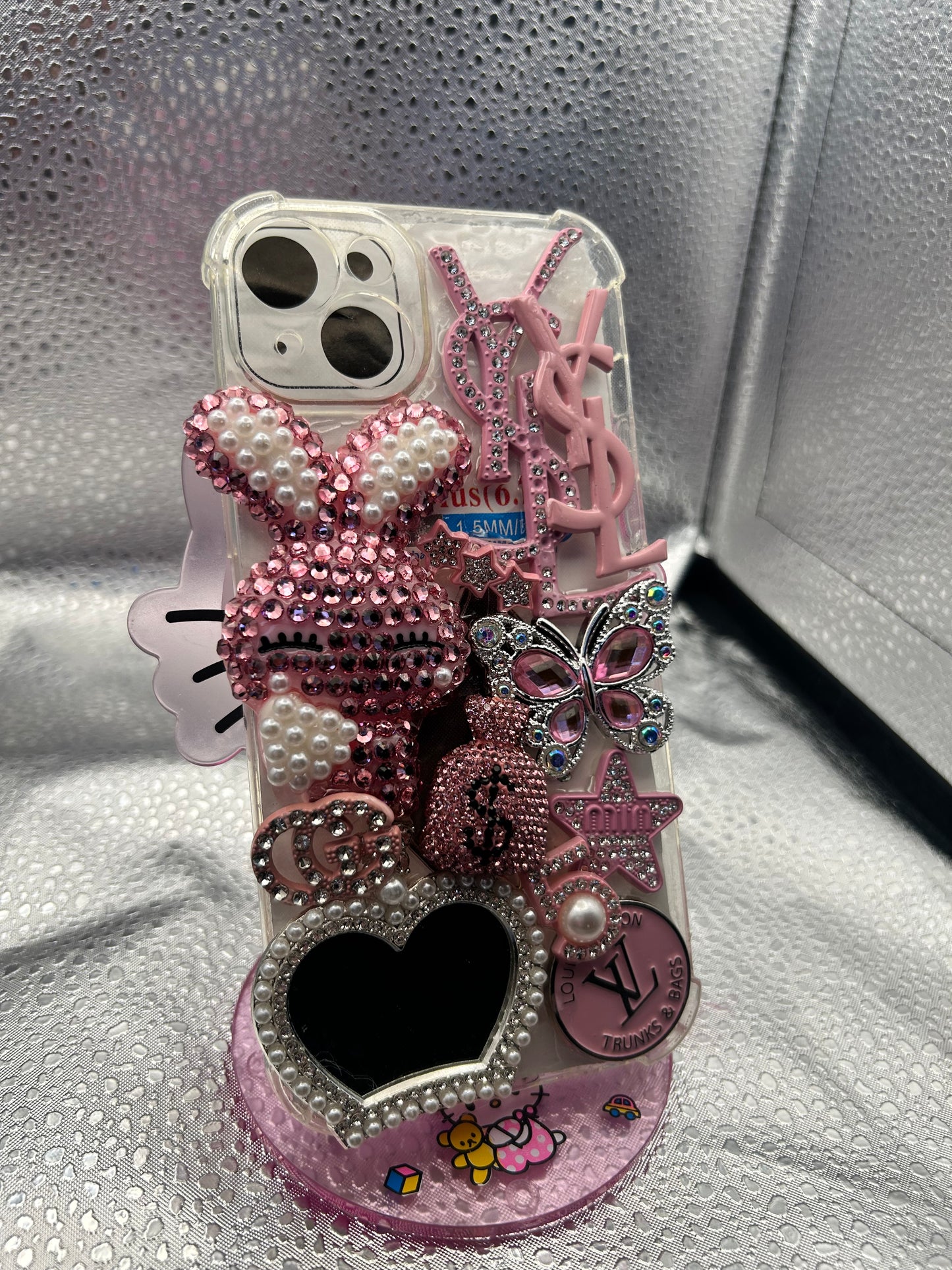 Bedazzled Junk Case – iPhone 14 Plus / 15 Plus