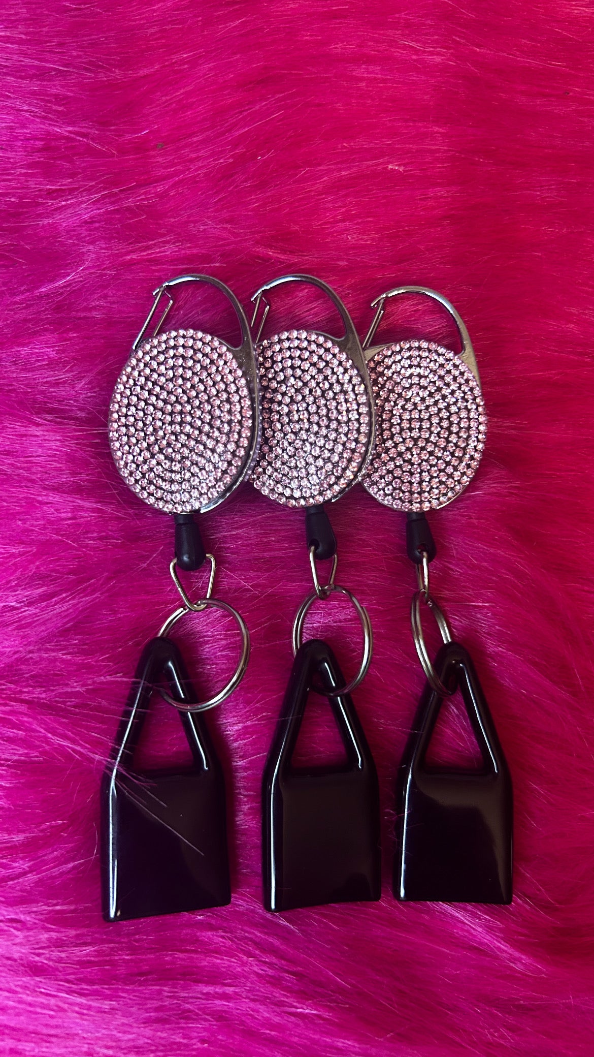 💖 Pink Rhinestone Bedazzled Lighter Leash — Limited Stock! ($4) 💖